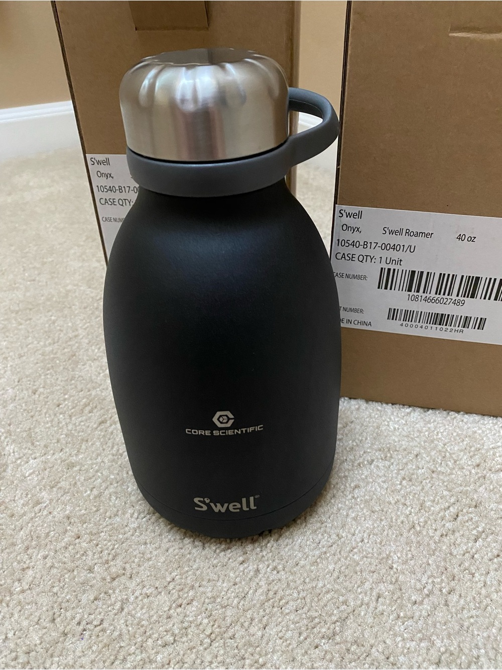 S'well Onyx Black Roamer Bottle with Silver Cap